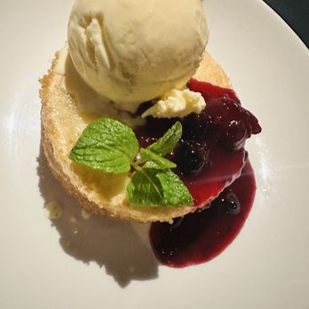 Nick's San Clemente - Warm Butter Cake - American Near Me - San Clemente, California