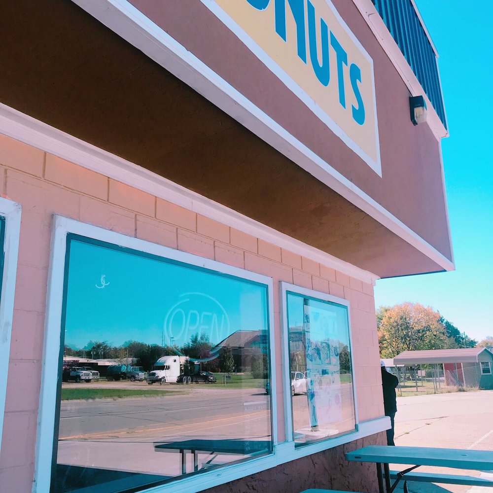 Daylight Donuts - the outside of a donut shop - Donuts Near Me - Iola, Kansas