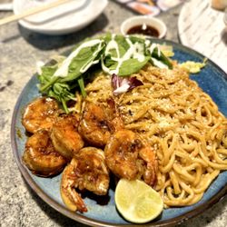 Garlic Shrimp Noodles