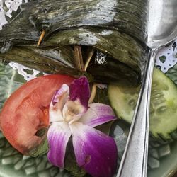 Davi - Salmon in banana leaf