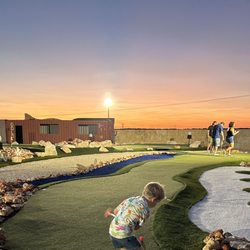 Sip N Putt - Putt Putt Course