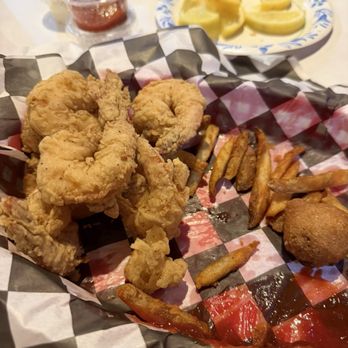 The Mighty Crab - Unseasoned chewy F1.Fried Shrimp Basket(8)-F1.(8) - Seafood Near Me - Tyler, Texas