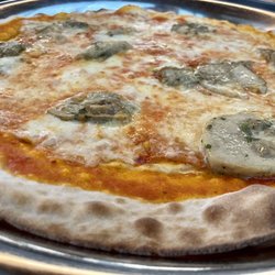 La Vela - Porcini mushroom pizza