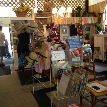 Raintree Nursery 14 Photos 33 Reviews Nurseries Gardening Raintree Nursery 14 Photos 33