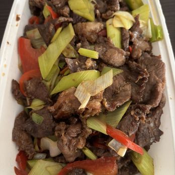 Laghman Express - Stir-Fried Lamb with Cumin / 炒烤肉 - Halal Near Me - Brooklyn, New York