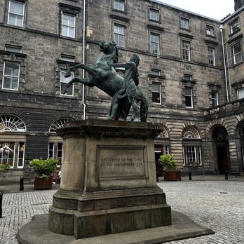 Royal Mile - Landmarks & Historical Buildings Near Me - Edinburgh, EDH