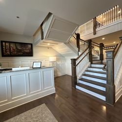 Inns at St. Albans - Front desk