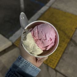 Milk & Sugar Creamery - Single scoop with horchata and sakura