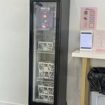Patisserie Too - Mystery Cake Box - Patisserie/Cake Shop Near Me - Alhambra, California