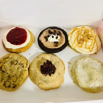 Crumbl - Northampton Crossings - a box of doughnuts - Bakeries Near Me - Easton, Pennsylvania Crumbl - Northampton Crossings - a box of doughnuts - Bakeries Near Me - Easton, Pennsylvania
