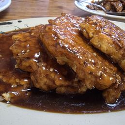 Today I tried the Egg Foo Young patties. They're a bit tough. I prefer the Egg Foo Young omelette.