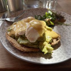 The Orange Goat - Poached eggs on toast - Solid!