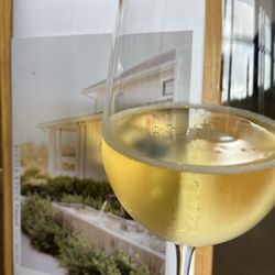Biddle Ranch Vineyard - Bubbly to celebrate 2026