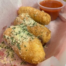Baroni roll ups are phenomenal. They're crispy and crunchy on the outside and Ooey gooey cheese and pepperoni on the inside.