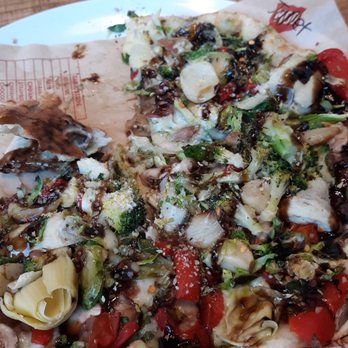 MOD Pizza - Perfect amount of olive oil to pesto ratio. Love me some Mod Pizza - Pizza Near Me - Long Beach, California