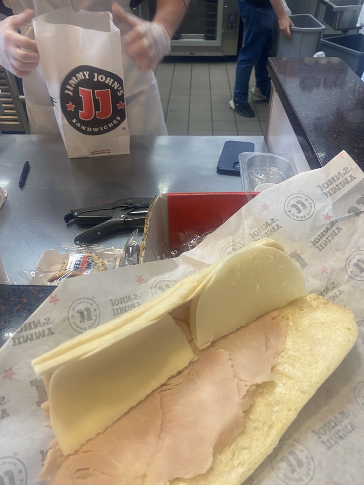 JIMMY JOHN’S Updated October 2024 17 Reviews 1330 N Argonne Rd