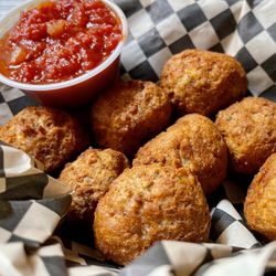 Tavern On 6th - Meatballs