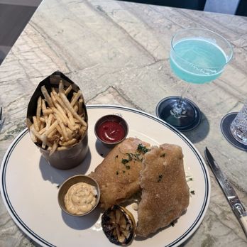 Kirkwood - Fish & chips. Fresh and hot. These fries are wonderful. I think they have sugar. - American Near Me - Houston, Texas