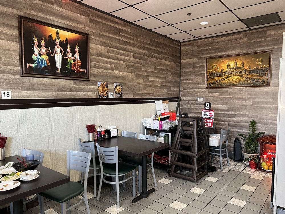 Nam Vang Restaurant