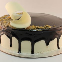 Casa Del - Desserts Of Indulgence - Chocolate Hazelnut Elegance - Chocolate & Hazelnut