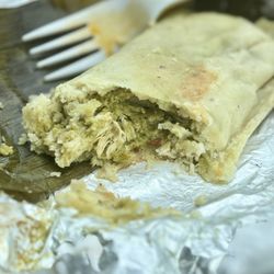 El Rey del Taco - Chicken tamale verde