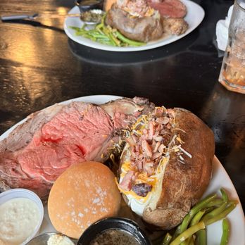 The Bourbon Restaurant & Lounge - Delicious - American Near Me - Everson, Washington The Bourbon Restaurant & Lounge - Delicious - American Near Me - Everson, Washington
