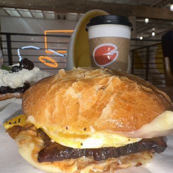 Egg Break - The Hoff - Breakfast & Brunch Near Me - South Salt Lake, Utah