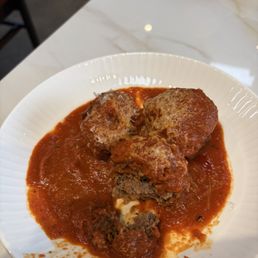 Meatballs in marinara, delicious! Meatballs in marinara, delicious!