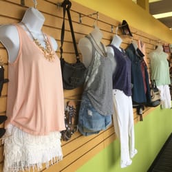 Plato's Closet - Florissant