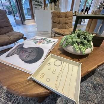 Caitlyn Minimalist - Jewelry Near Me - Irvine, California Caitlyn Minimalist - Jewelry Near Me - Irvine, California