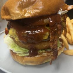 Milan Pizza - Texas bbq burger