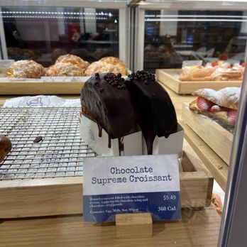 Paris Baguette - Chocolate supreme croissant - Bakeries Near Me - Oklahoma City, Oklahoma Paris Baguette - Chocolate supreme croissant - Bakeries Near Me - Oklahoma City, Oklahoma
