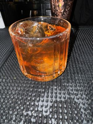 The West End Lounge by null