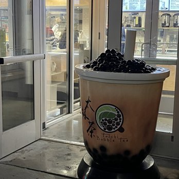 Taichi Bubble Tea - Big cute Boba cup decor right by door. So adorable - Ramen Near Me - New Haven, Connecticut