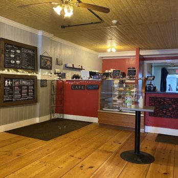 The Granite Grind - the interior of a bakery - Coffee & Tea Near Me - Lancaster, New Hampshire