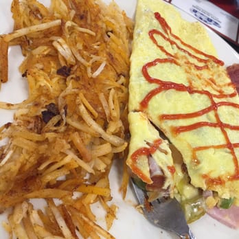 Eli's Place - Western omelette - Breakfast & Brunch Near Me - Lawrence, Massachusetts Eli's Place - Western omelette - Breakfast & Brunch Near Me - Lawrence, Massachusetts