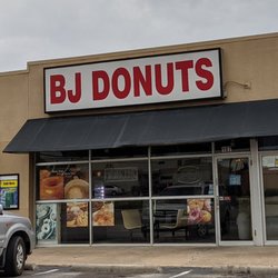 BJ Donuts & Kolaches - BJ Donuts, Crowley