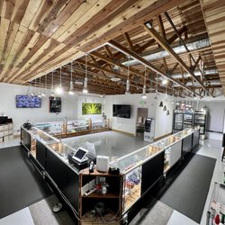 KannaLuv - Main Retail Area
