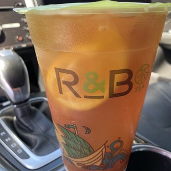 R&B Tea - Hawaiian green tea comes only in XLG the cup is super cute. - Bubble Tea Near Me - San Diego, California R&B Tea - Hawaiian green tea comes only in XLG the cup is super cute. - Bubble Tea Near Me - San Diego, California