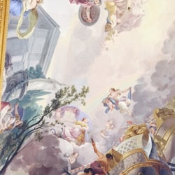 Polimoda - Beautiful fresci on the ceiling