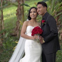 Pure Ohana Treasures - bride and groom photo shoot time