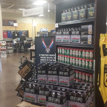 Kroger - a display of beer in a grocery store - Grocery Near Me - Louisville, Kentucky