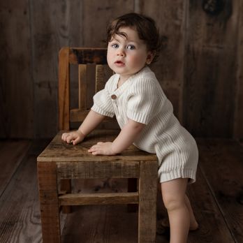 Greenwood - One year old and on the go. No cake, no "theme" just perfect portraits. I mean with those big blue eyes and that perfect little curl? - Session Photography Near Me - Coral Springs, Florida Greenwood - One year old and on the go. No cake, no "theme" just perfect portraits. I mean with those big blue eyes and that perfect little curl? - Session Photography Near Me - Coral Springs, Florida