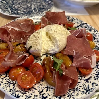 Prima Dopo - Burrata with Prosciutto and Grilled Peaches - Italian Near Me - Baltimore, Maryland
