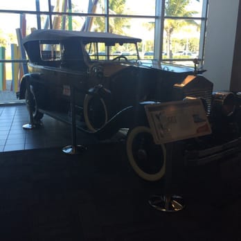 Elliott Museum - Museums Near Me - Stuart, Florida
