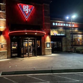 BJ's Restaurant & Brewhouse - (8/2024) - Pizza Near Me - Newark, California BJ's Restaurant & Brewhouse - (8/2024) - Pizza Near Me - Newark, California