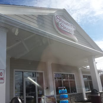 Stewart's Shops - the front of the store - Convenience Stores Near Me - Clifton Park, New York