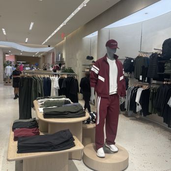 lululemon - Cool men's selection - Sports Wear Near Me - New York, New York lululemon - Cool men's selection - Sports Wear Near Me - New York, New York