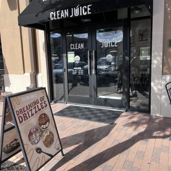 Clean Juice - Outside area/ with patio around corner - Juice Bars & Smoothies Near Me - Houston, Texas
