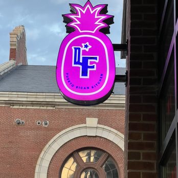 La Famosa - Outside sign - Puerto Rican Near Me - Washington, DC, District of Columbia